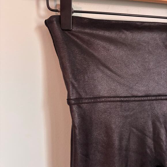SPANX Faux Leather Moto Leggings Seamless Tummy Control - Picture 5 of 5